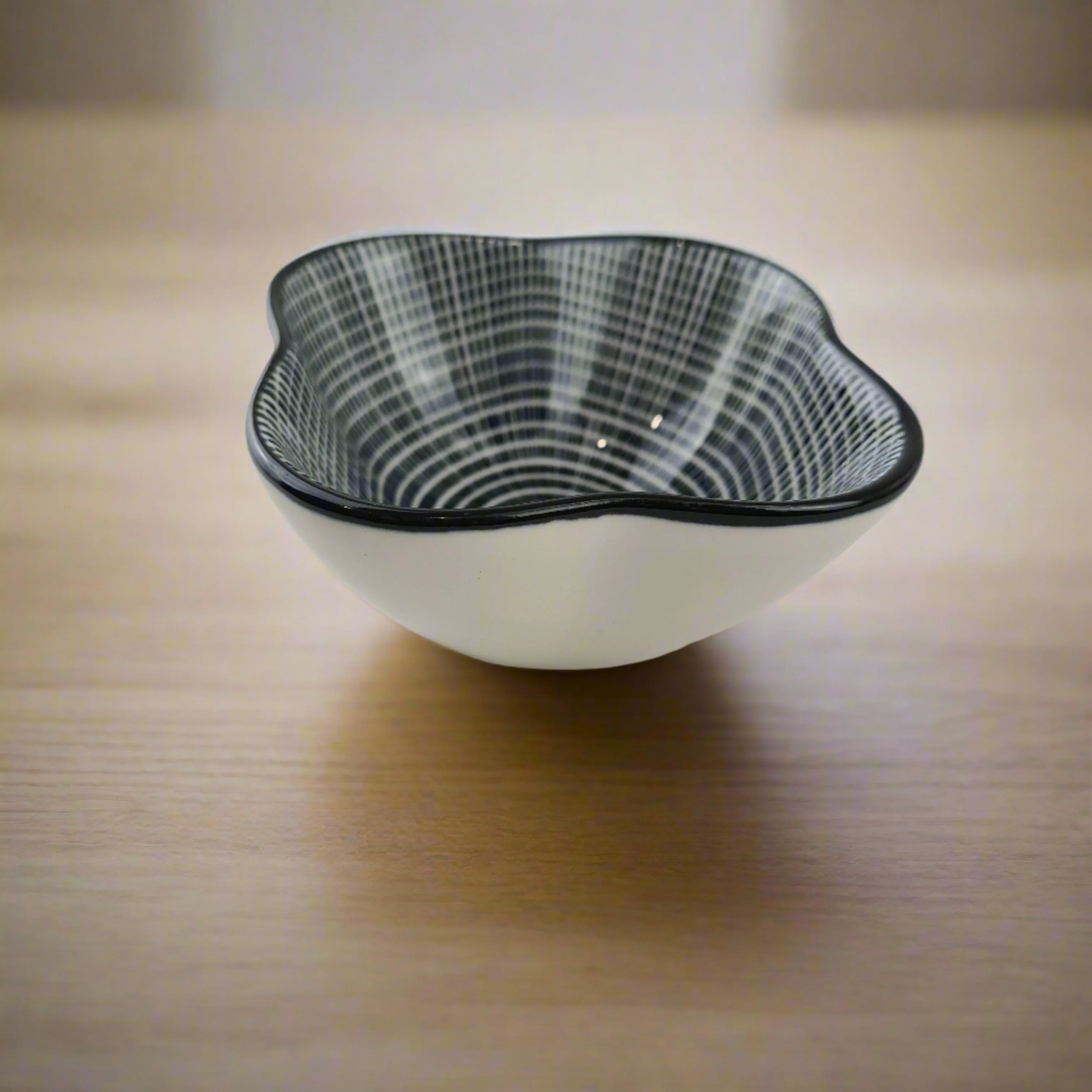 Flower shaped  bowl - Image 7