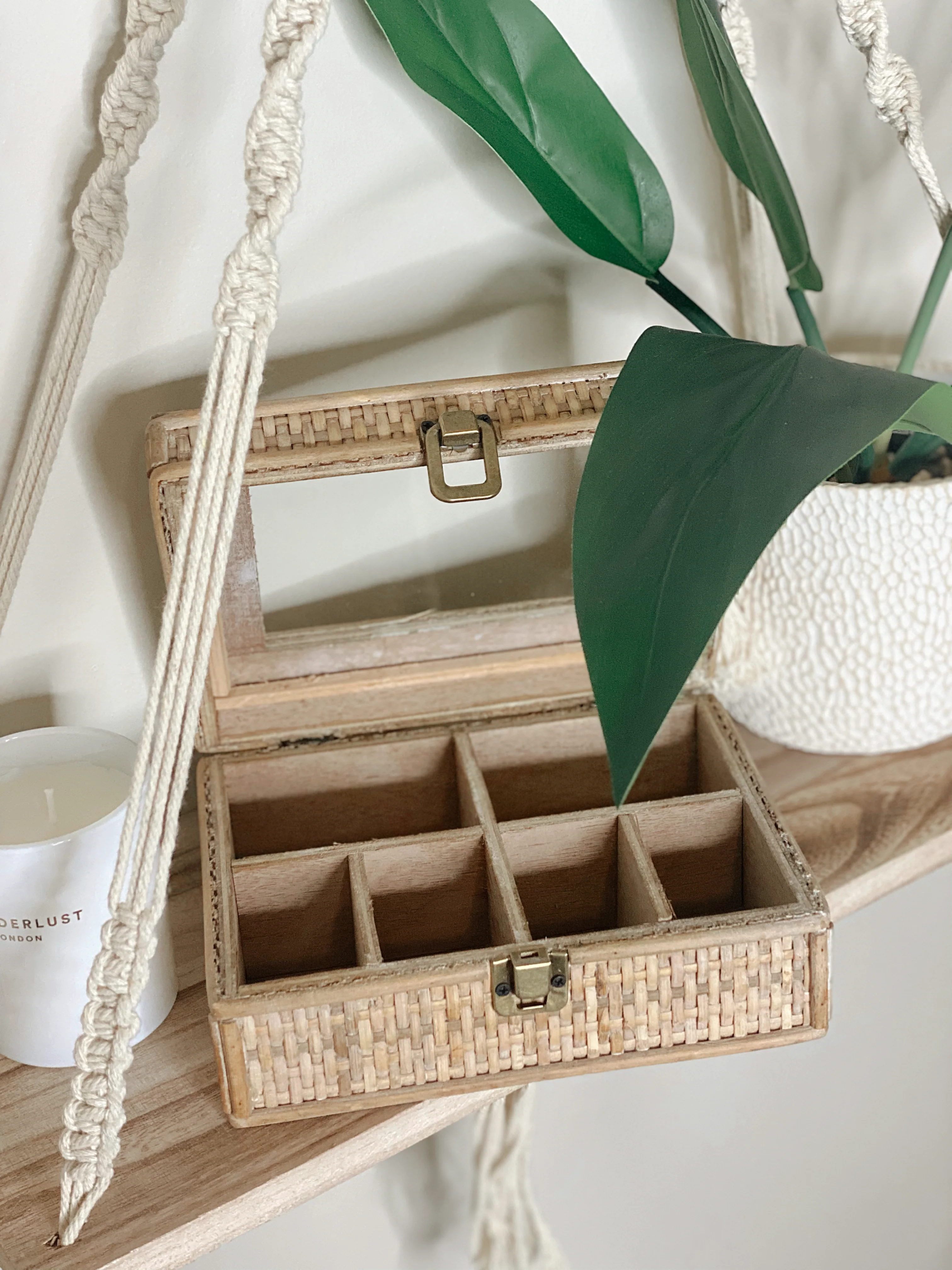 Rattan Weave Jewellery Box - Small - Image 3