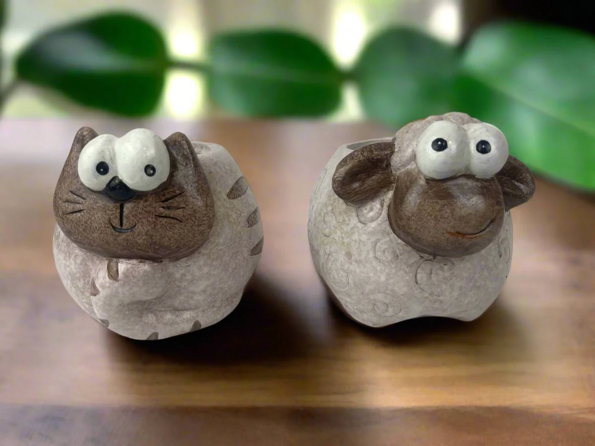 Ceramic Sheep & Cat Planter -12x11cm