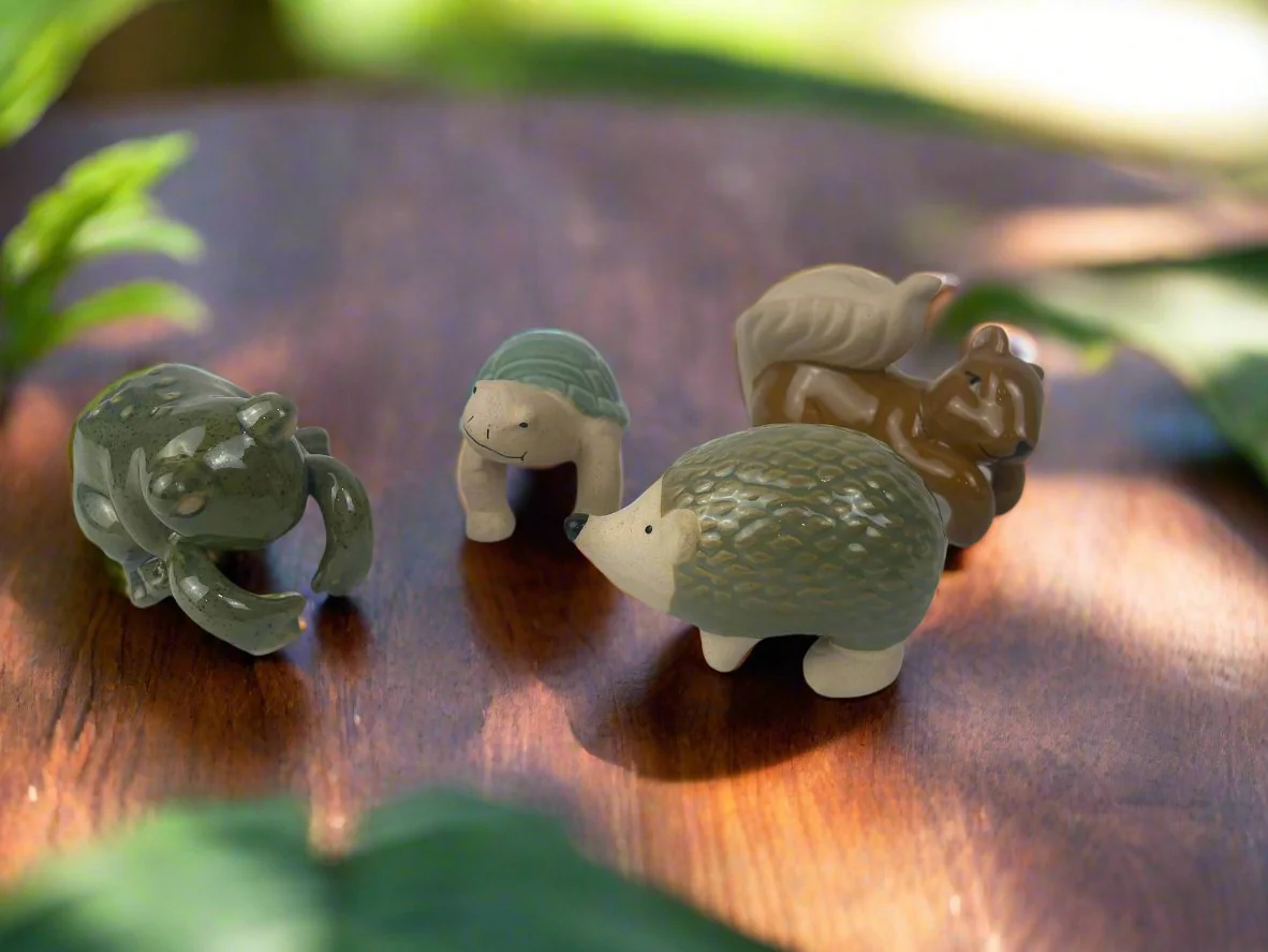 Squirrel Pot Planter Sitter - Image 2