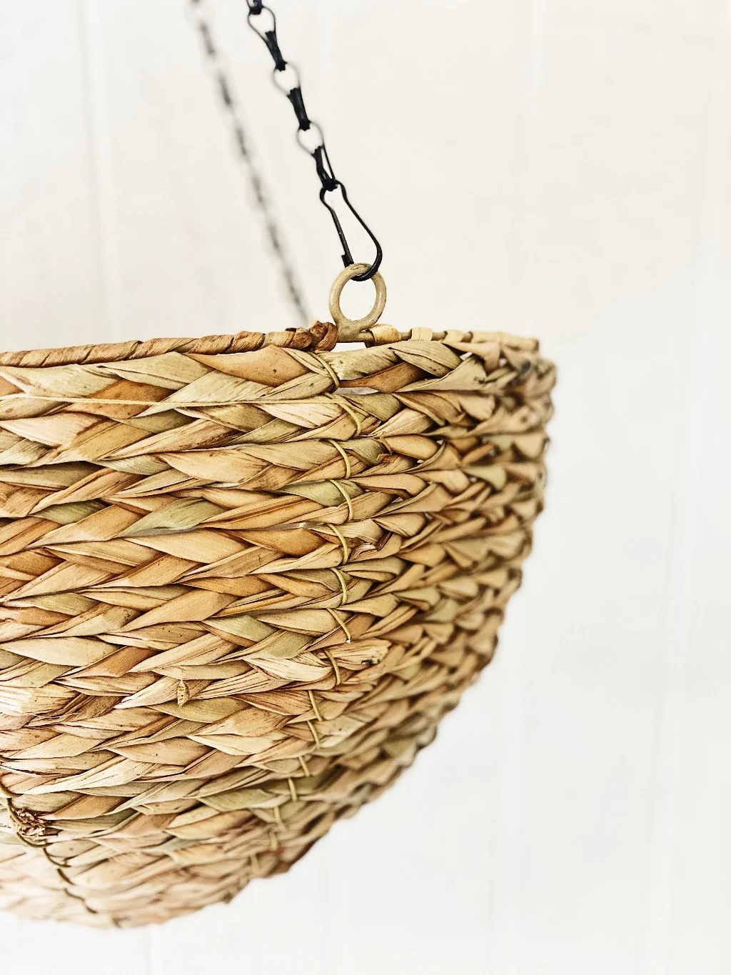 Water Hyacinth Woven Hanging Basket - Image 3